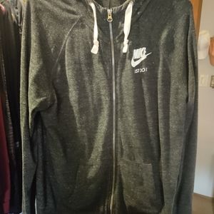 Nike zip up light weight jacket price Negotiable